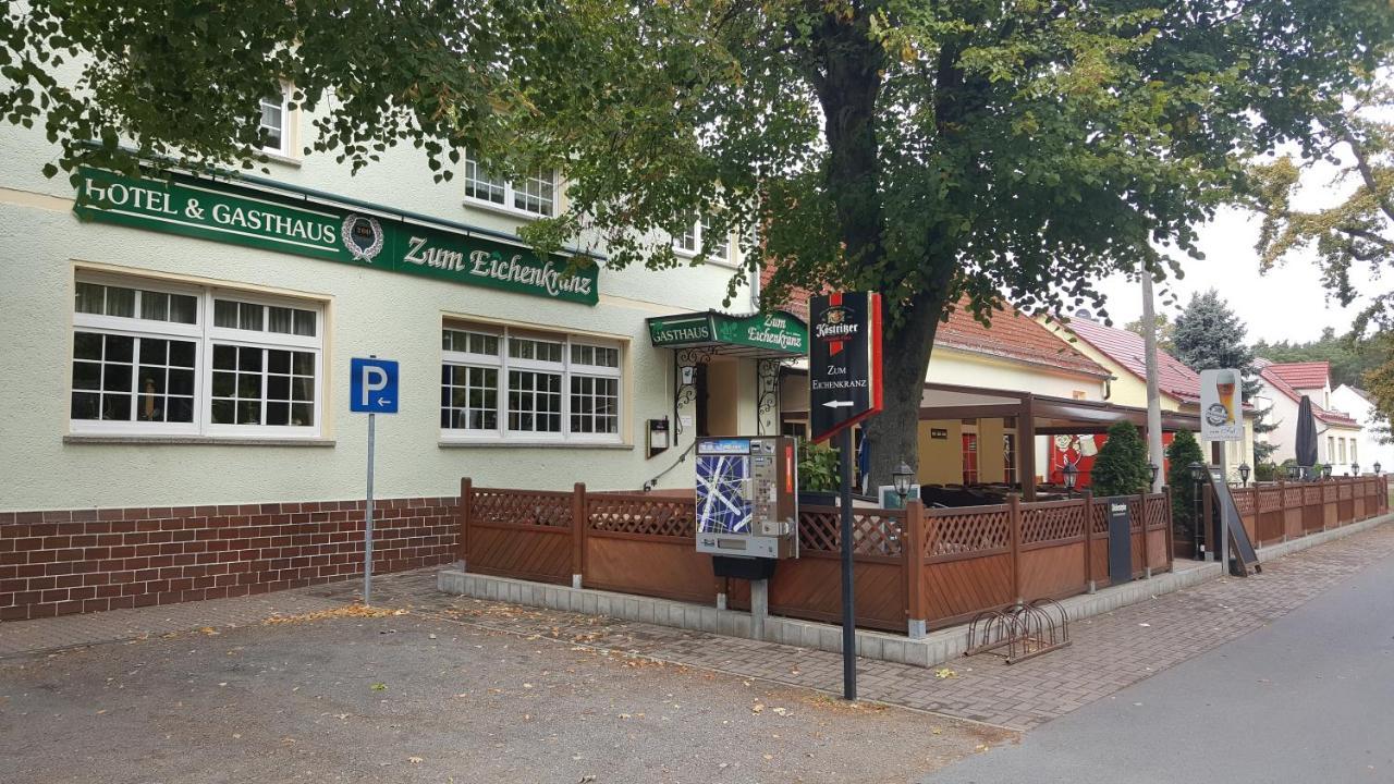 Hotel & Gasthaus Zum Eichenkranz Luckenwalde Buitenkant foto