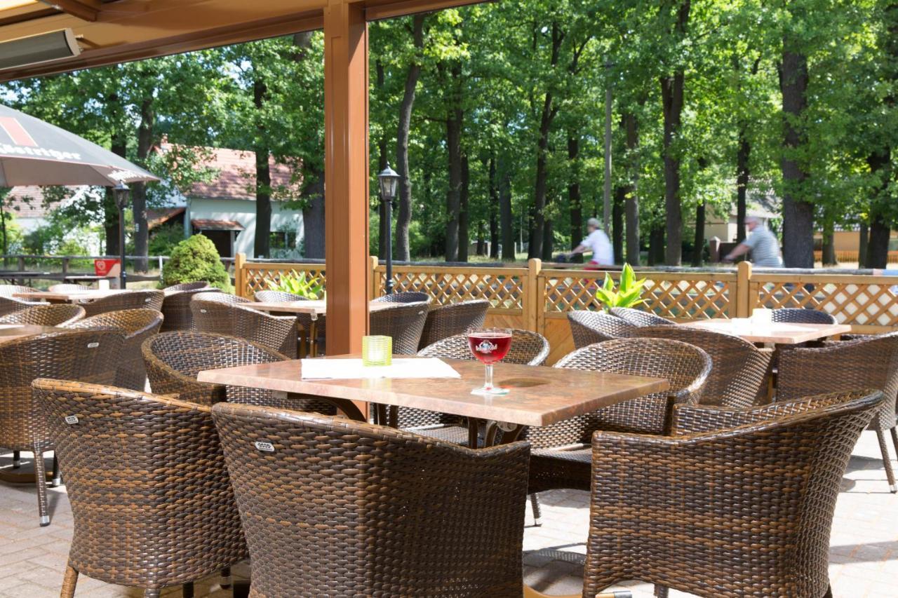 Hotel & Gasthaus Zum Eichenkranz Luckenwalde Buitenkant foto