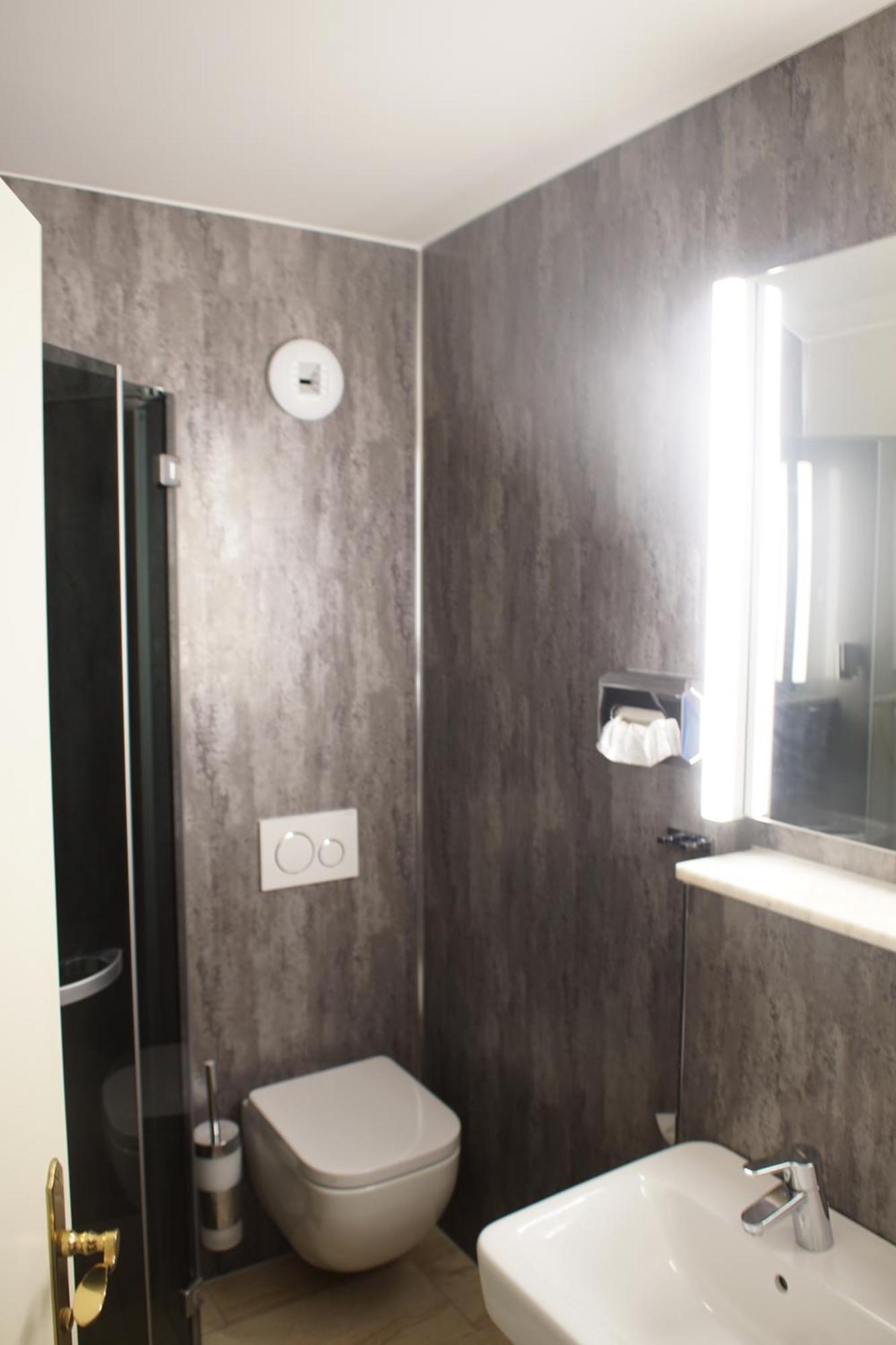 Hotel & Gasthaus Zum Eichenkranz Luckenwalde Kamer foto